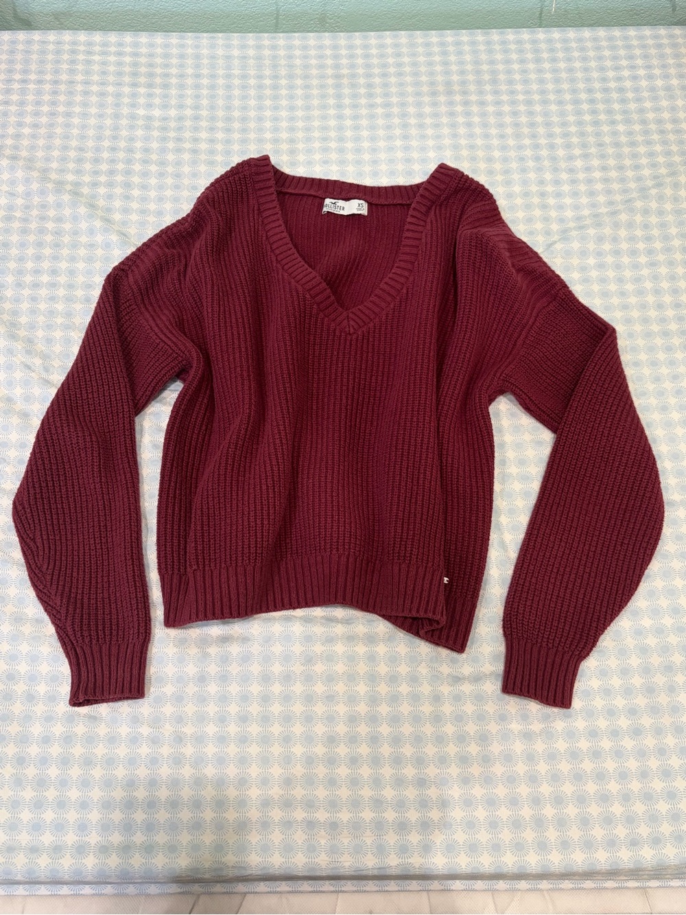 Hollister Deep Wine V-Neck Ribbed Sweater